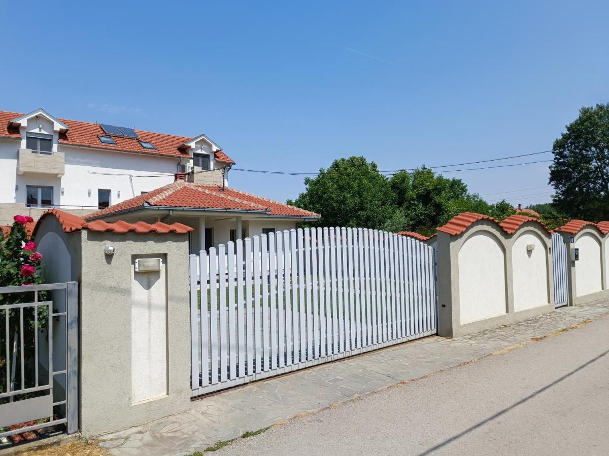 Serbian Home With Garden Krnjaca 外观 照片